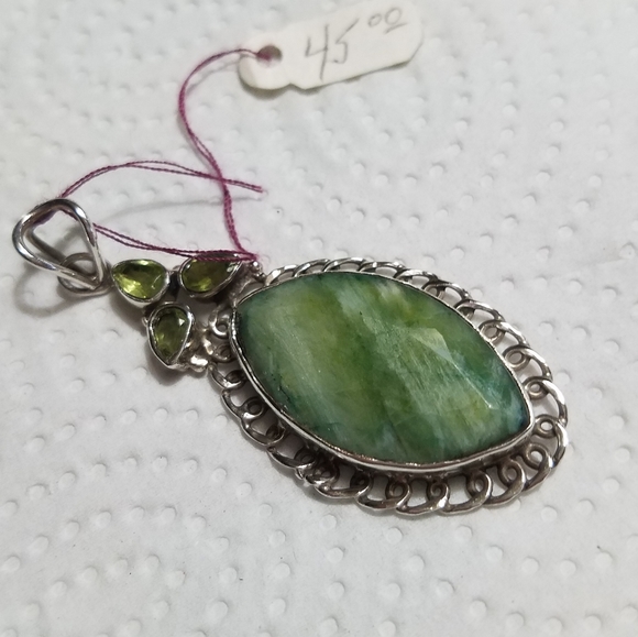 New Sterling Silver emerald & peridot pendant - Picture 2 of 8